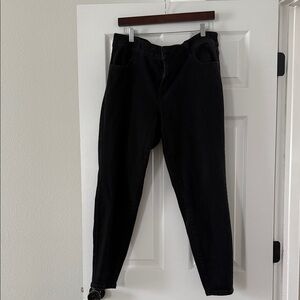 Maurices Women's Classic Black Skinny Jeans (short)
